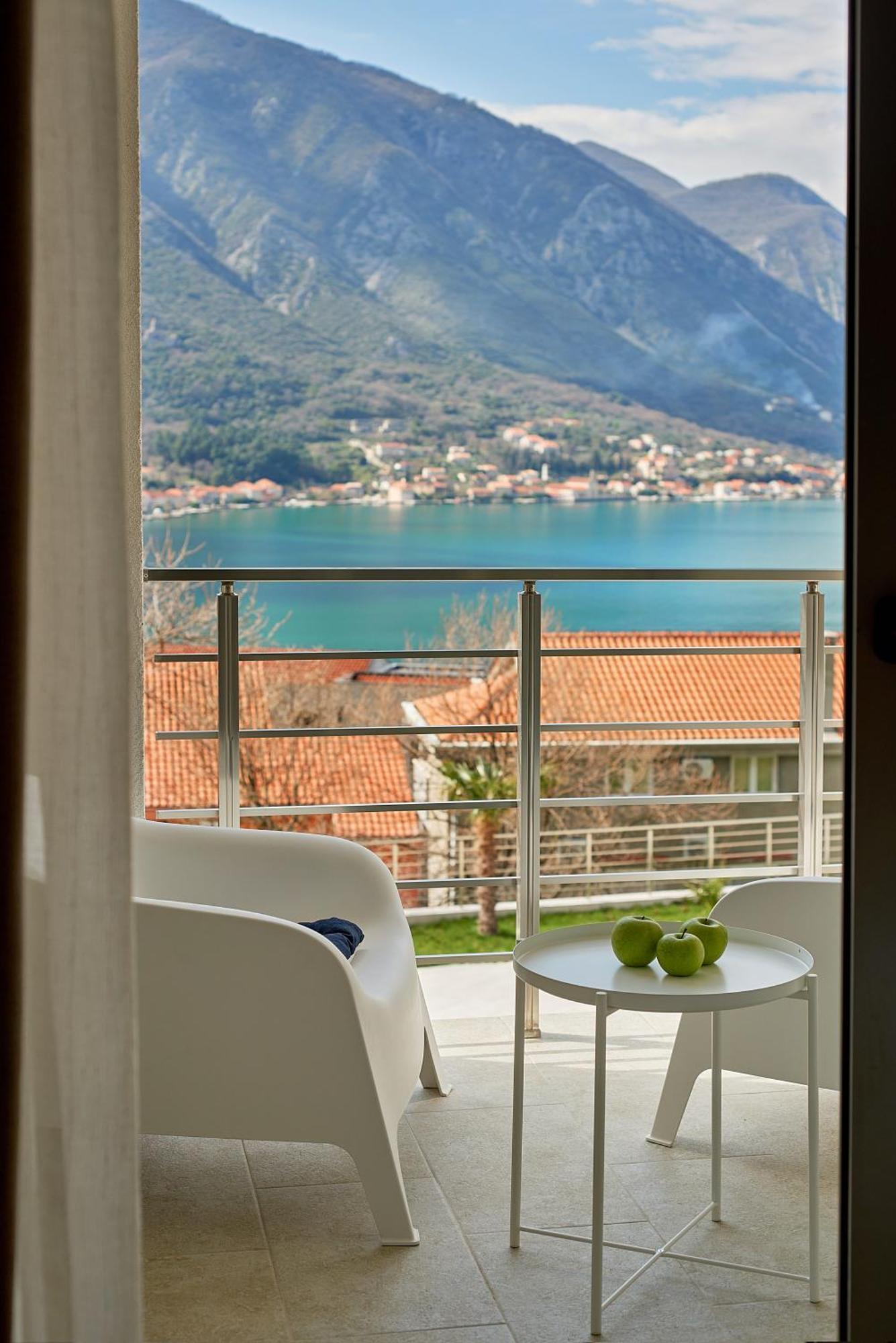 2montenegro Vista 科托尔
